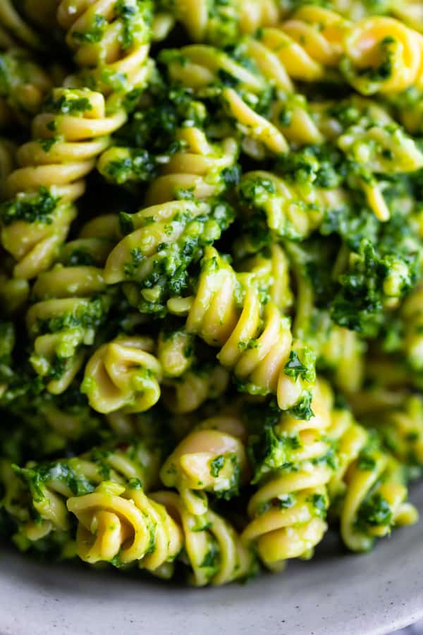 close up shot of kale pesto pasta