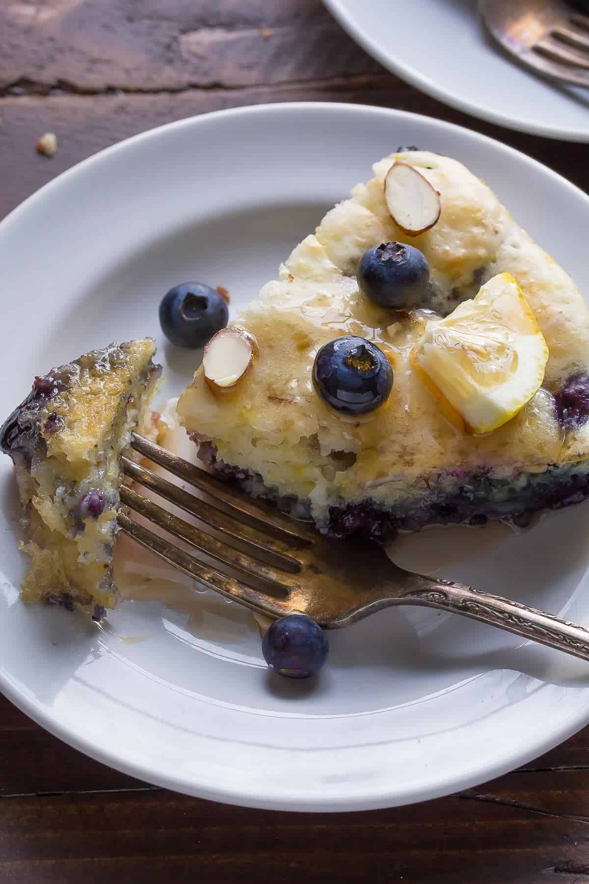 Almond Skillet Cake Recipe - Food Fanatic