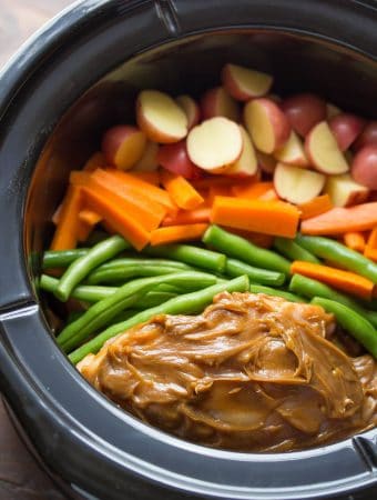 peanut ginger chicken with veggies and baby potatoes ingredients in slow cooker