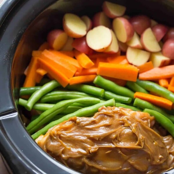 peanut ginger chicken with veggies and baby potatoes ingredients in slow cooker