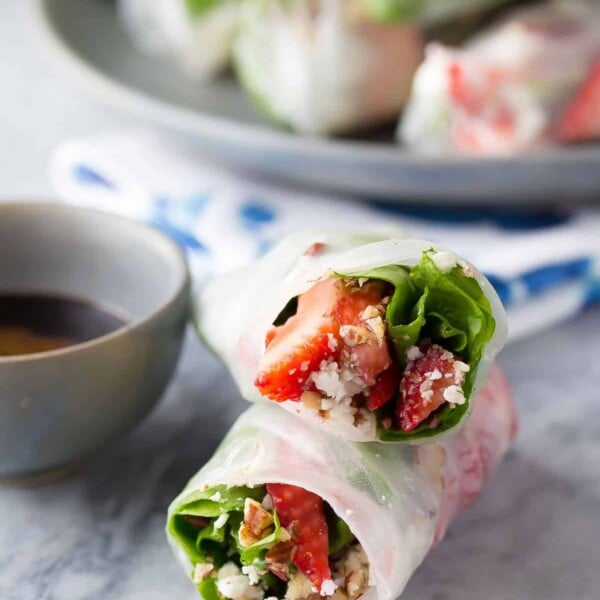 Strawberry Spring Rolls with Brown Rice Paper Wrappers - Chow Vegan