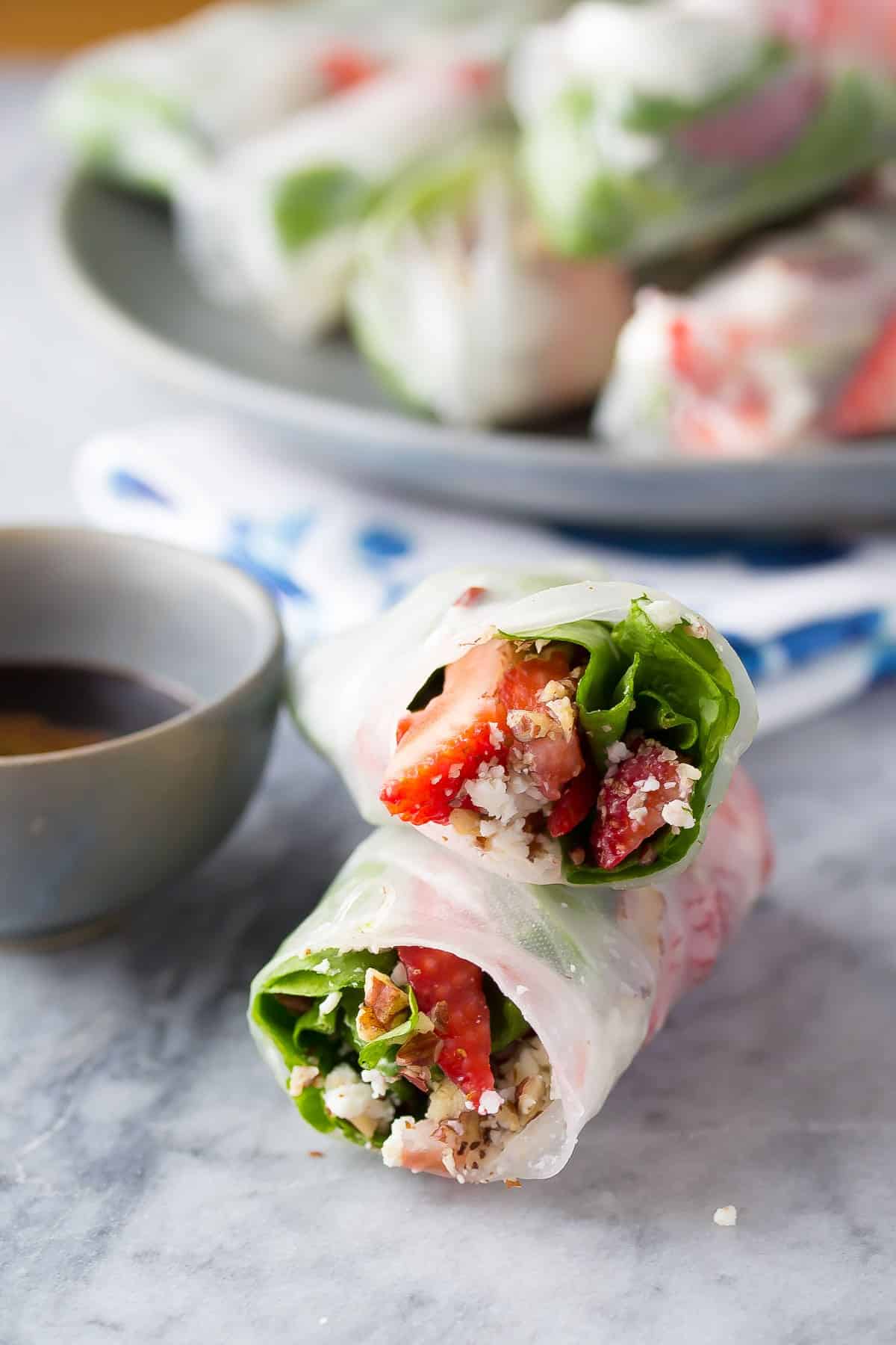 Strawberry Spring Rolls with Brown Rice Paper Wrappers - Chow Vegan