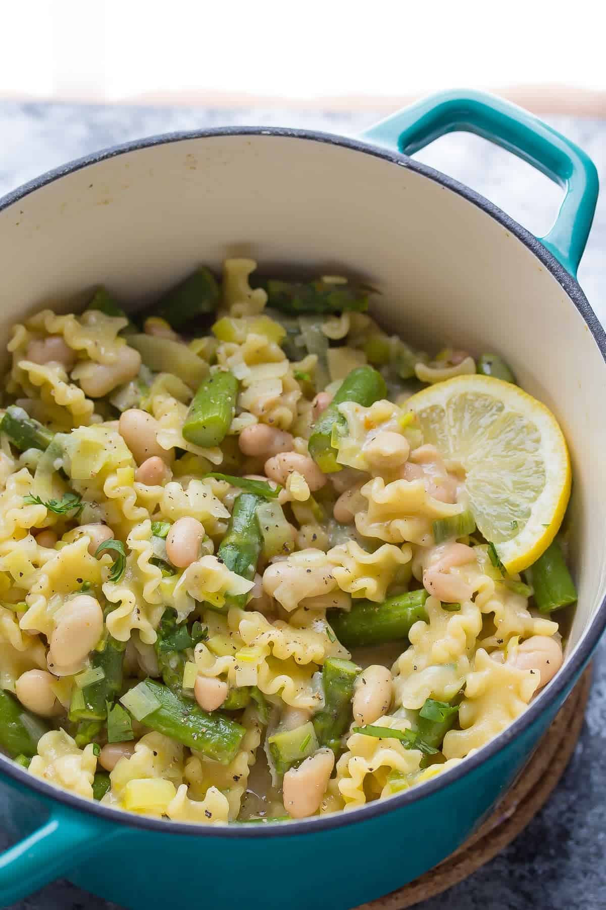 one pot white bean pasta in pot after cooking