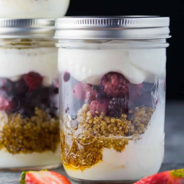 Berry yoghurt jar