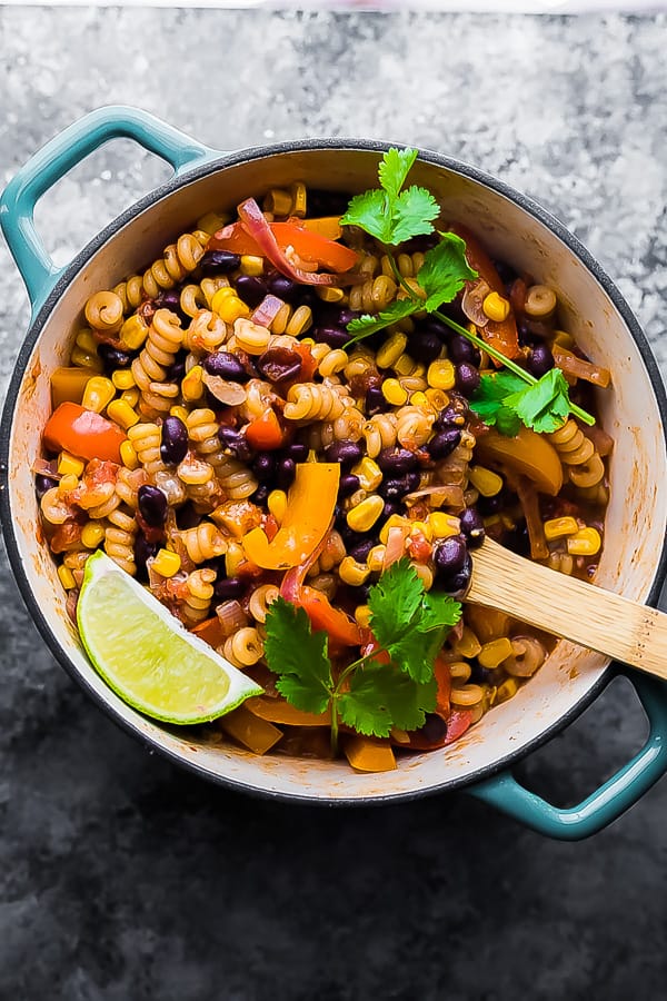 one pot fajita pasta in pot after cooking