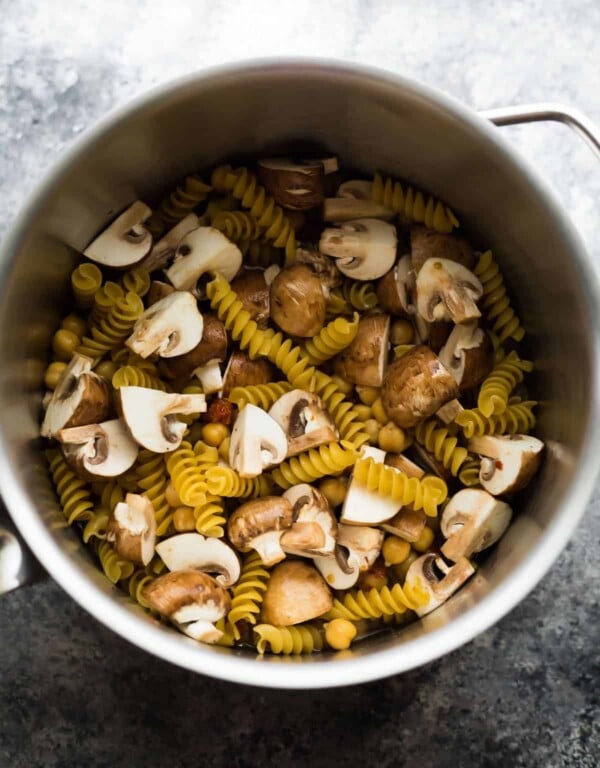 one pot pasta in pot before cooking