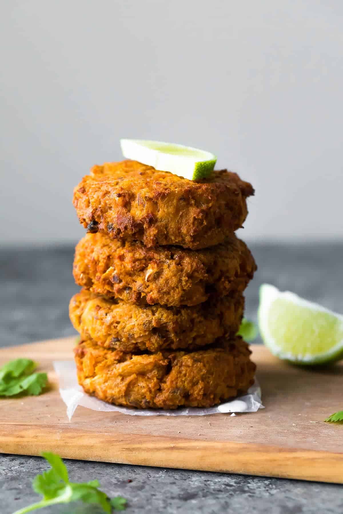 make-ahead-thai-salmon-patties-air-fryer-or-pan-fried-sweet-peas