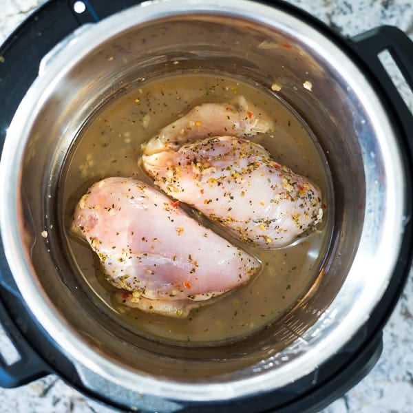 Lemon Garlic Chicken Breasts in the Instant Pot