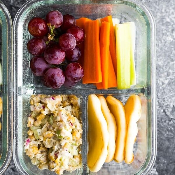 https://sweetpeasandsaffron.com/wp-content/uploads/2018/07/chickpea-salad-bento-6-600x600.jpg