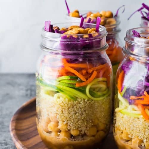 https://sweetpeasandsaffron.com/wp-content/uploads/2018/08/Thai-Chickpea-Jar-Salads-5-500x500.jpg