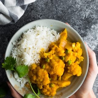 Instant Pot Cauliflower Korma - Sweet Peas and Saffron