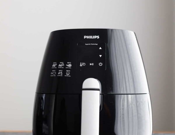 front on view of philips basket-style air fryer