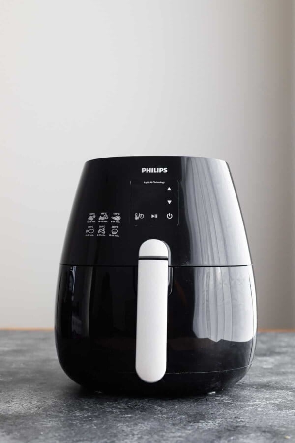 front on view of philips basket-style air fryer