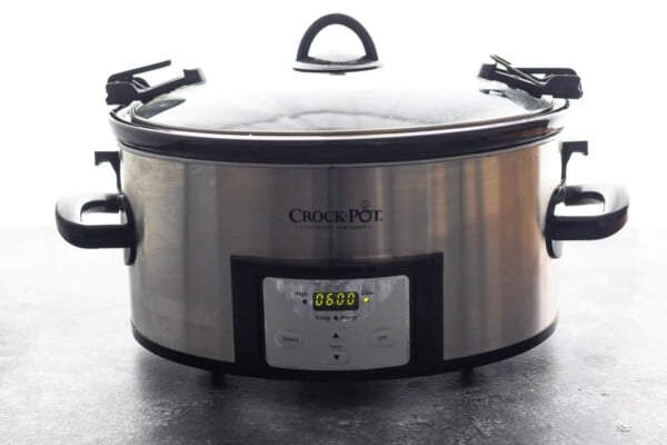 slow cooker with 6 hours programmed on display