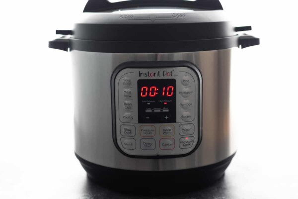 instant pot with 10 minutes on the timer