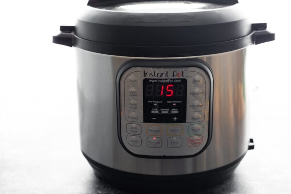 instant pot with 15 minutes on the timer