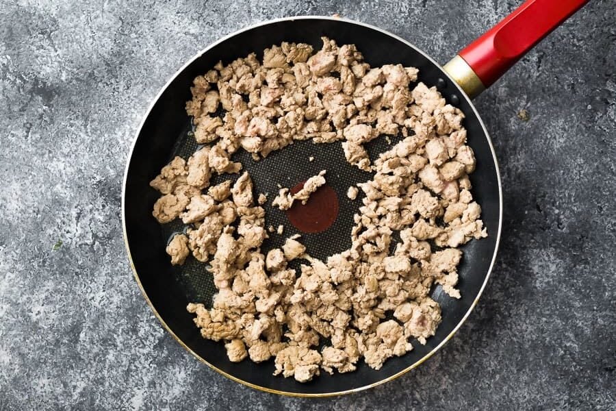cooked ground turkey in frying pan