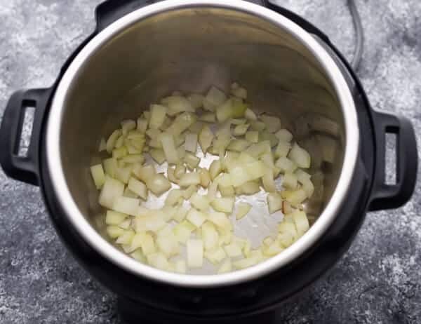 onions sauteeing in instant pot