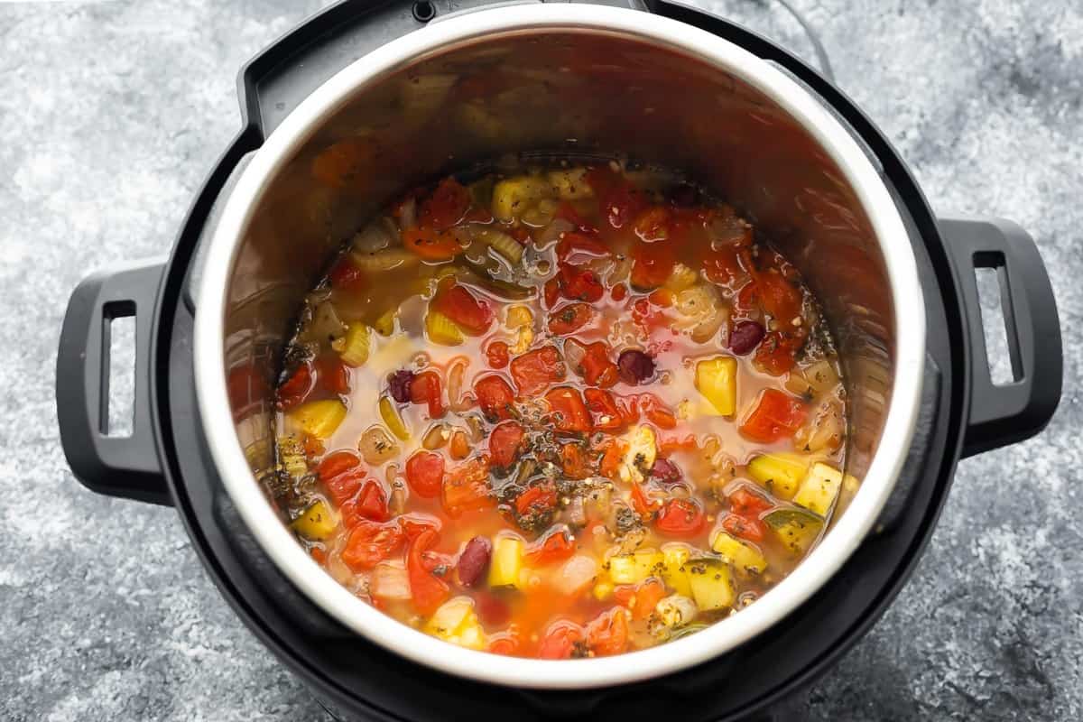 vegetable soup in instant pot after cooking