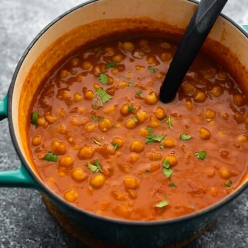 Coconut Chickpea Curry - Sweet Peas and Saffron