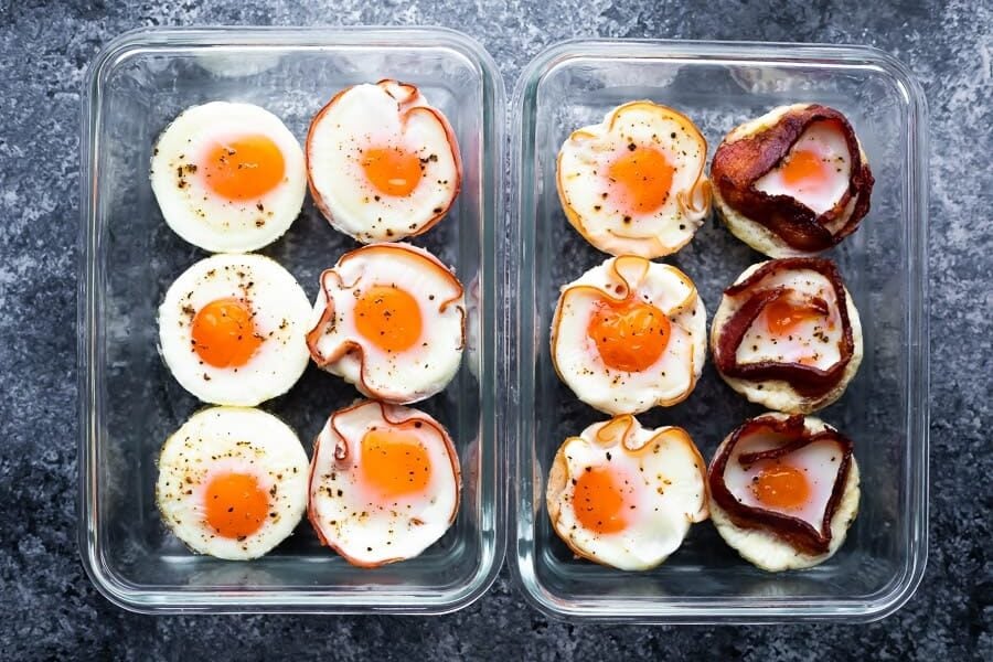 baked eggs in meal prep containers