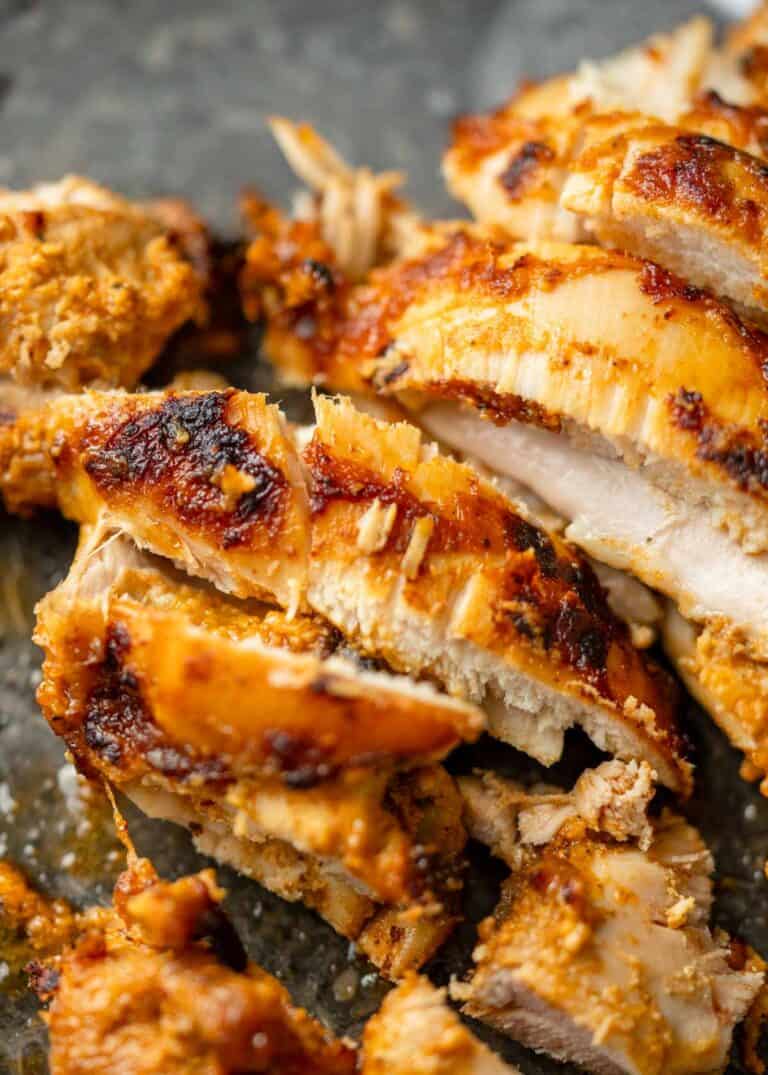 juicy slices of chipotle chicken thighs